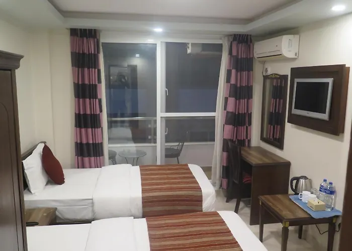 Hotel Pipal Tree *